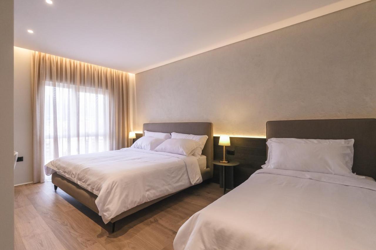 Two Steps Apartments Tirana Exterior foto