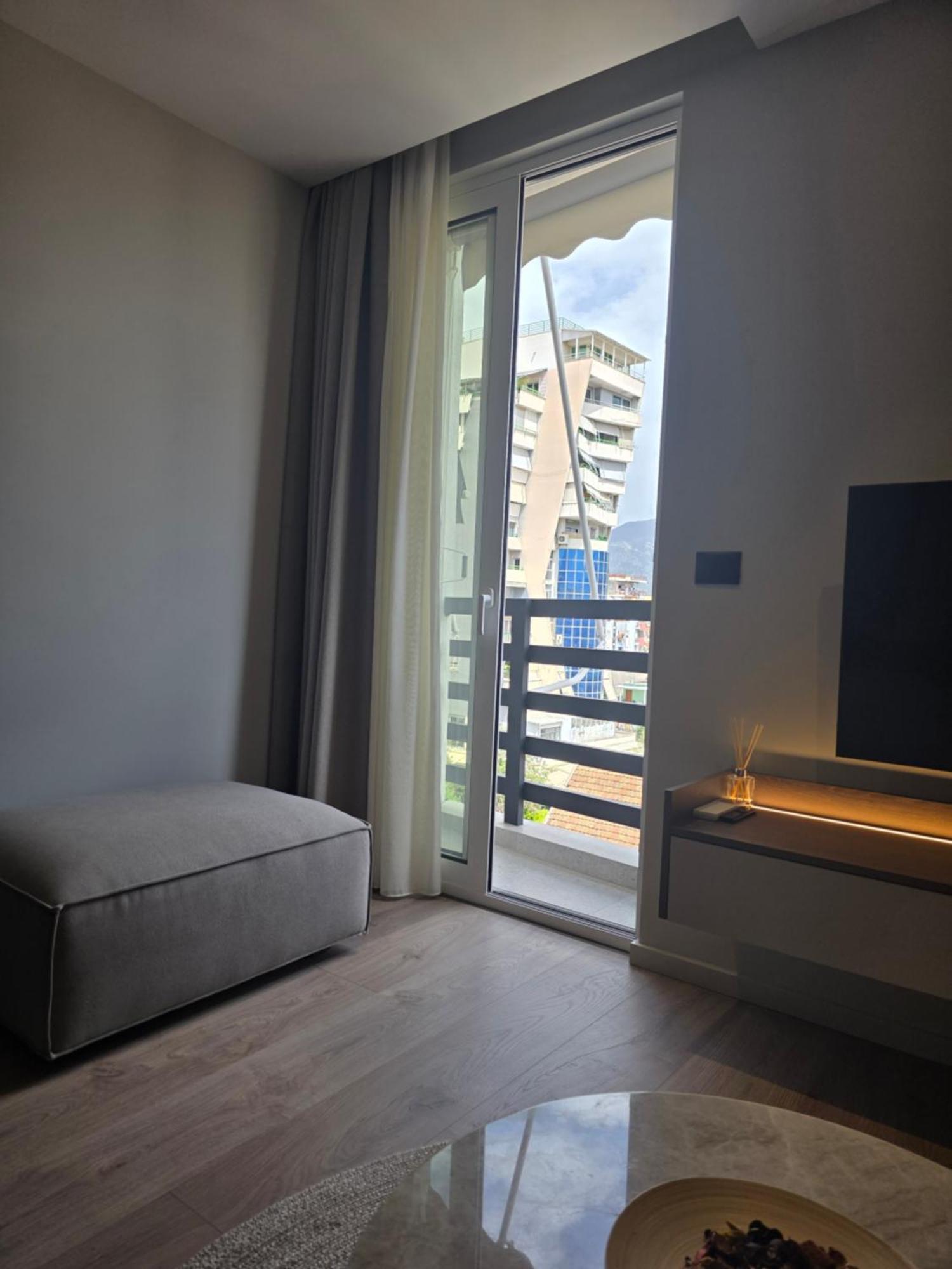 Two Steps Apartments Tirana Exterior foto